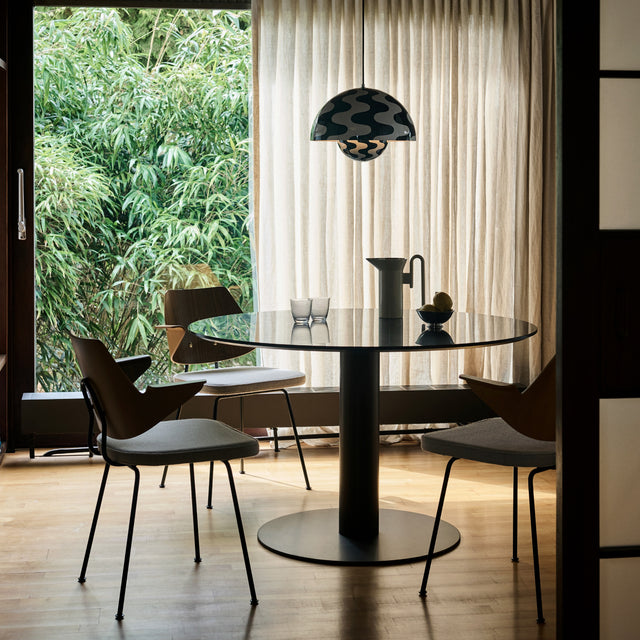 &Tradition In Between DIning Table SK12