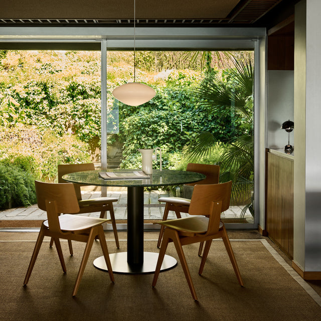 &Tradition In Between DIning Table SK12