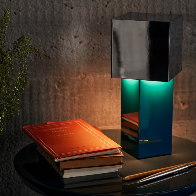 &Tradition Pivot Portable Lamp
