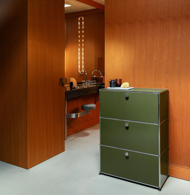 USM Haller Highboard, Olive Green
