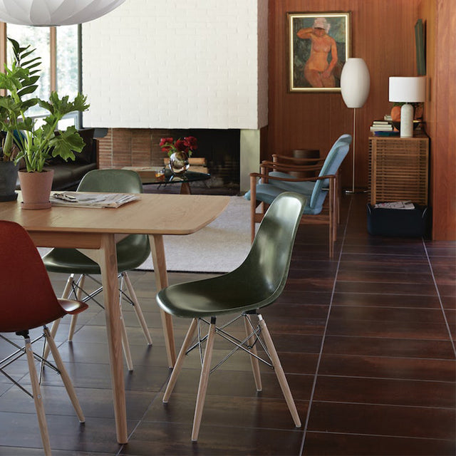 Herman Miller Eames Molded Fiberglass Armchair 4 Leg Base