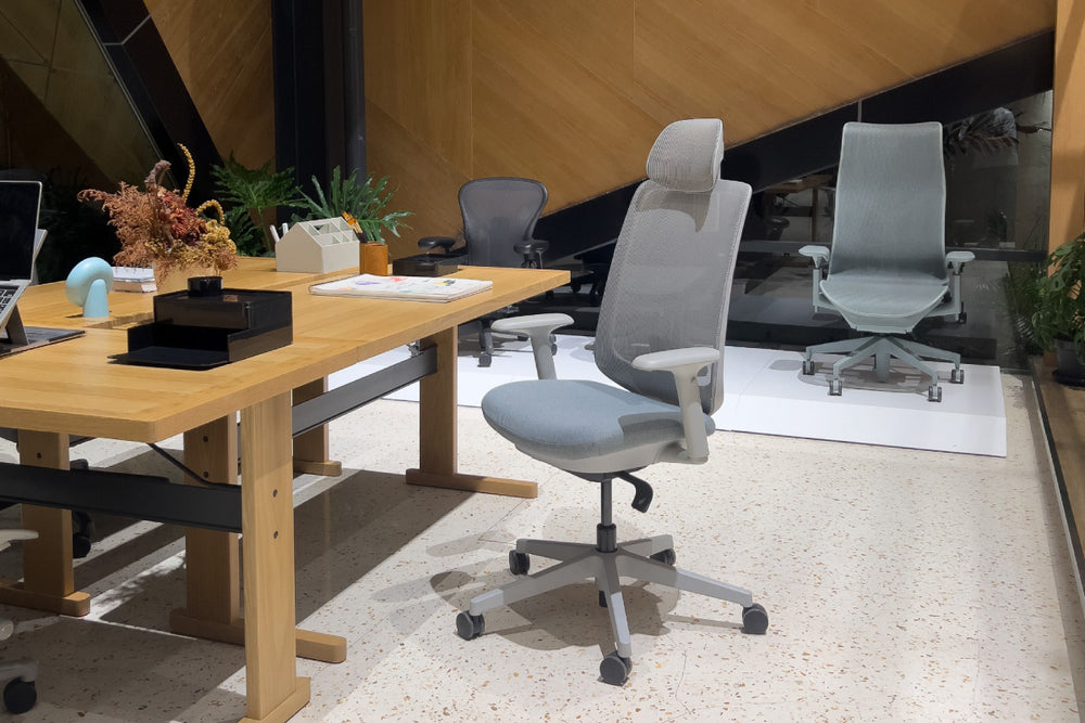 Come. Sit. Experience.