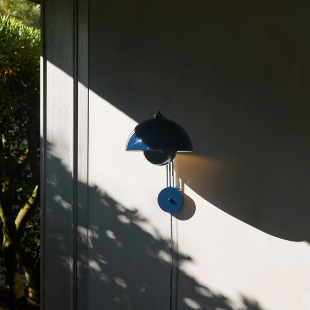 &Tradition Flowerpot Wall Lamp