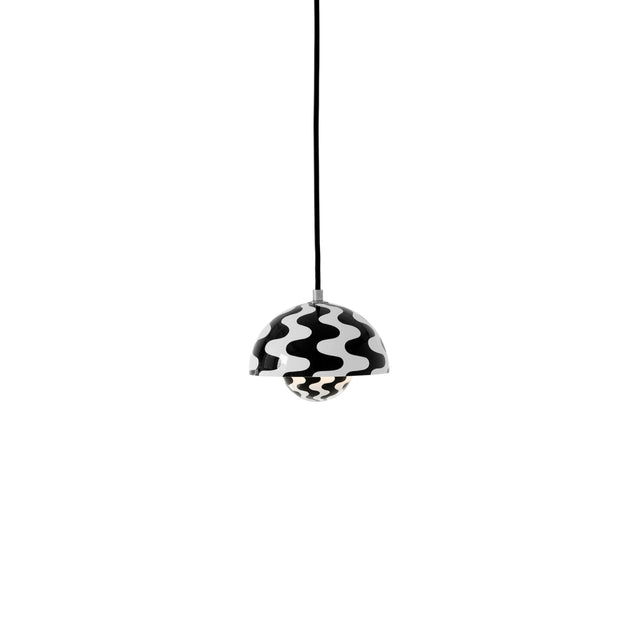 &Tradition Flowerpot Pendant VP10