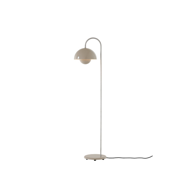 &Tradition Flowerpot Floor Lamp VP12