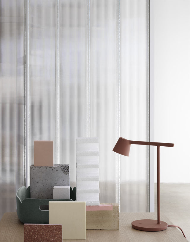 Muuto Tip Table Lamp